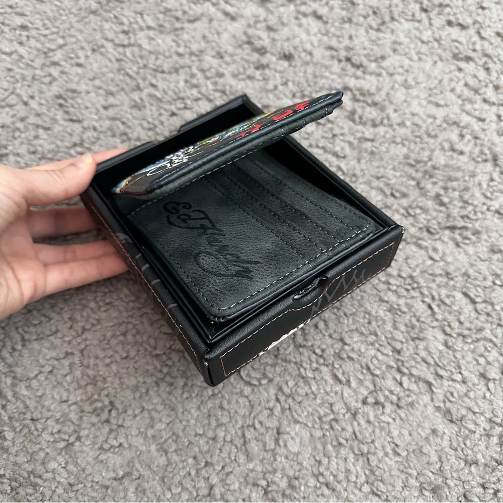 Ed Hardy Black Dragon Graphic Bi-Fold Wallet Mens